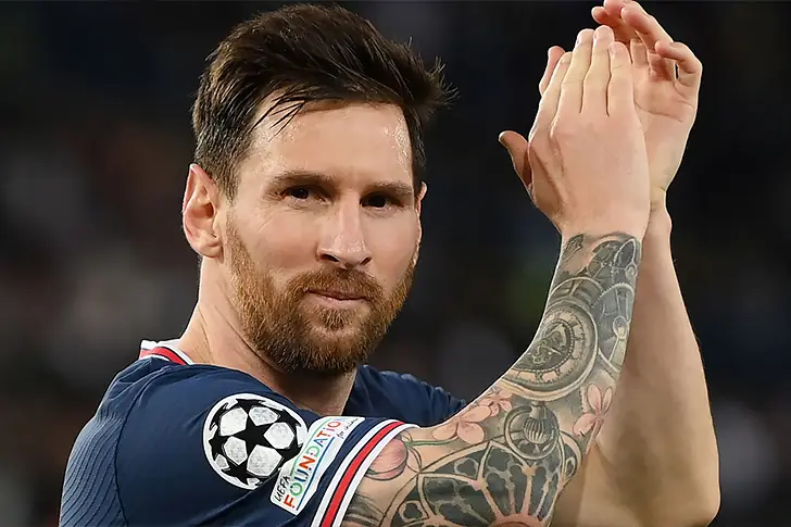 Lionel Messi, Fußballer – 800 Millionen Euro