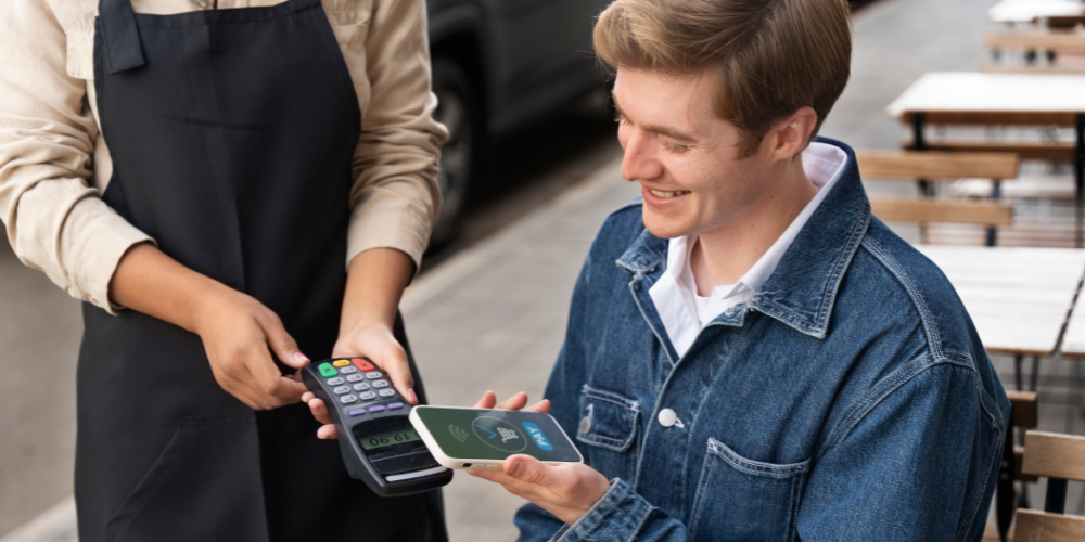 Why One in Seven High Street Businesses Went Cashless Last Year