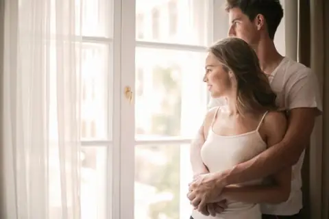 Financial Pros and Cons of Living With an Unmarried Partner