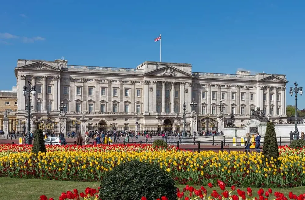 Buckingham Palace Will Undergo a $479 Million Renovation—and They’re Looking for a Planner