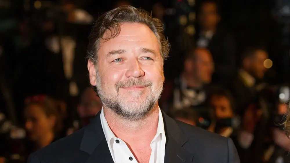 Russell Crowe Bought This $35,000 Item from Leonardo DiCaprio, Later Sold it for Twice the Price!