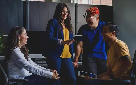 Copying This New French Work Perk Can Help Business Owners Keep Their Employees Happy & Productive