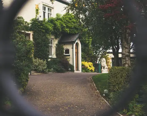 People Are Willing to Go to Insane Lengths for a Free Home