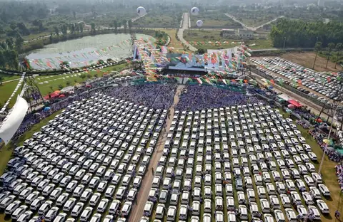 Top Indian Diamond Trader Gifts 600 Cars to Employees As Diwali Gifts