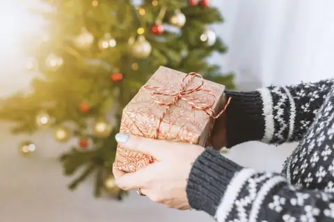 The Most Wonderful (Stressful) Time of The Year Is Almost Here: Here’s How Not to Fall to the Curse of Overspending This Holiday