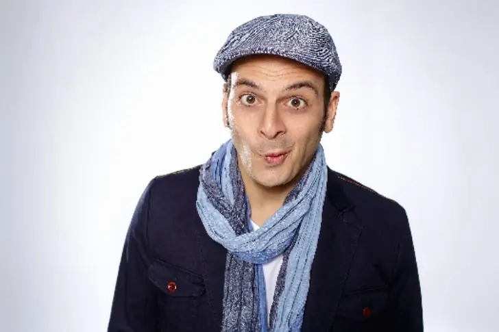 KAYA YANAR, COMEDIAN – 6 MILLIONEN EURO