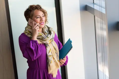 Surprising Reasons Why Women Are Better Investors Than Men