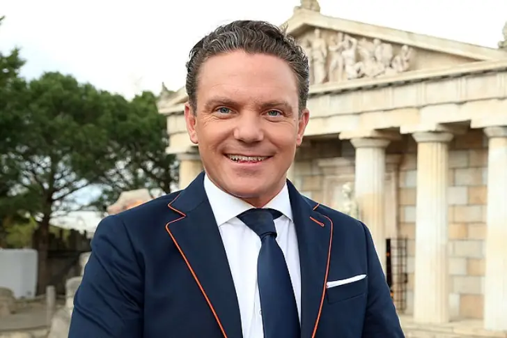 STEFAN MROSS, MUSIKER UND MODERATOR – 6 MILLIONEN EURO