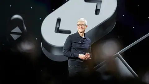 Making History: Apple Becomes First U.S. Company to Reach $1 Trillion