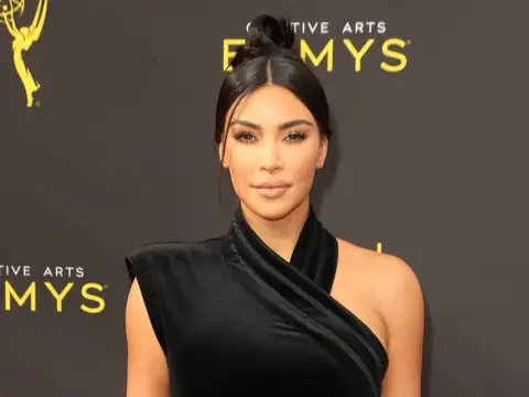 What You Will Find in Kim Kardashian’s Luxurious Closet Is Proof That Her Life is Sweeter Than Ours
