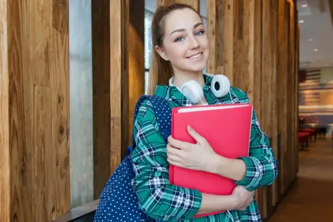 Are You a College Student? Here Are 4 Financial Tips You Should Know Before You Graduate