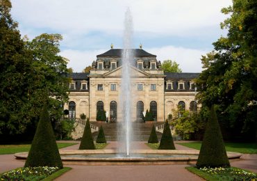 Can you get a mansion without having a business?